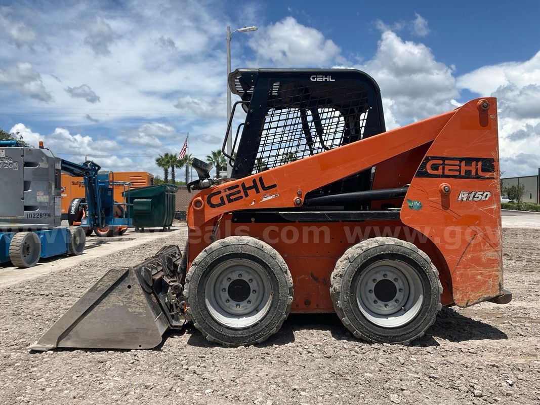 2020 Gehl Skid Steer Model R150, Yamar Diesel