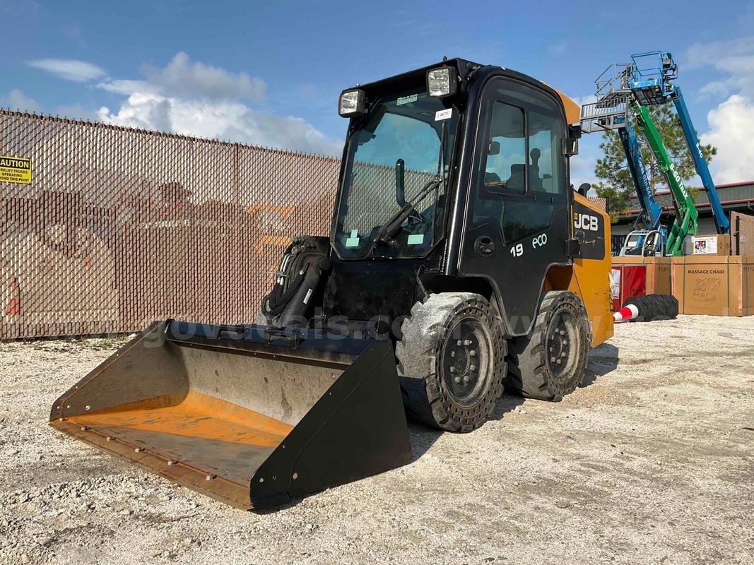Jcb Vertical Lift Compact Skid Steer Loader Model 190 T4; Kohler Diesel Powered