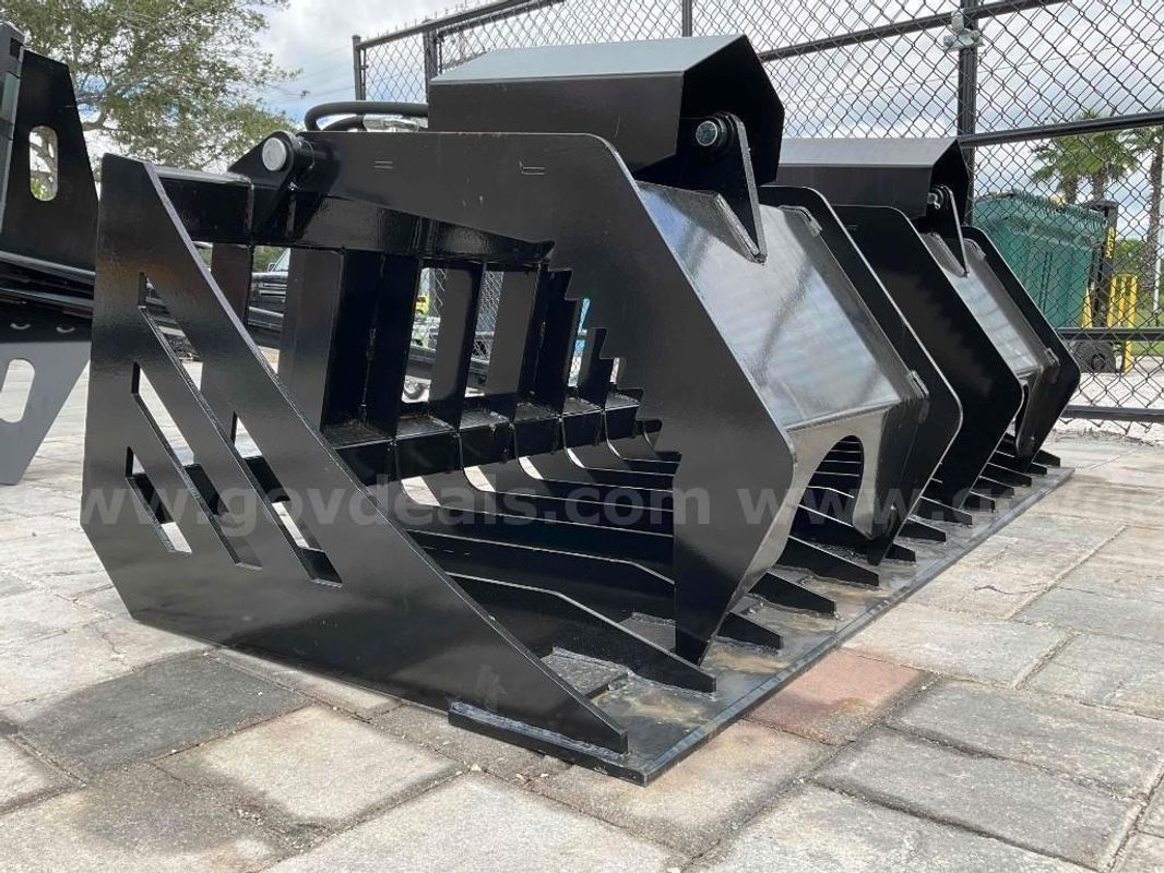 Unused 2026 Hollow Wood Grabber Attachment Model Hwg72 For Skid Steer; Working Width 72 In