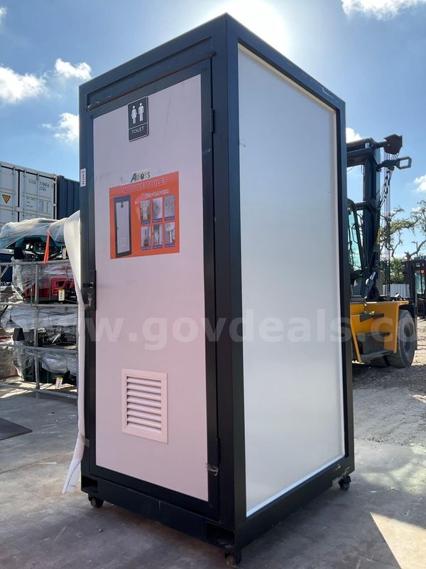Unused Single Stall Mobile Bathroom