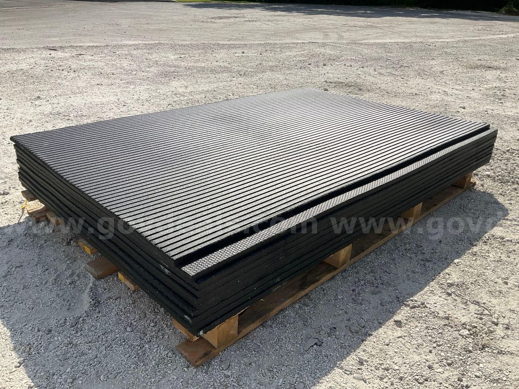PALLET OF GROUND PROTECTION MATS; APPROX 10PCS; APPROX 73 IN W x 49 IN W
