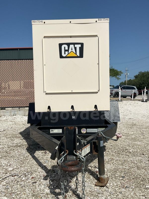 CATERPILLAR MOBILE GENERATOR SET MODEL XQ35 C2.2; CAT DIESEL POWERED; TRAILER MOUNTED, 12WIRE, APPROX RATING 35 KVA; PHA