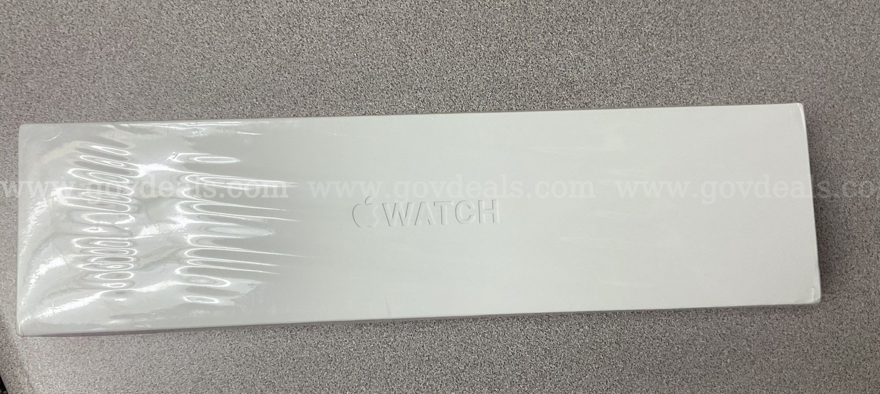 Apple Watch Series 6 - NEW -**MUST PICK UP ITEM**