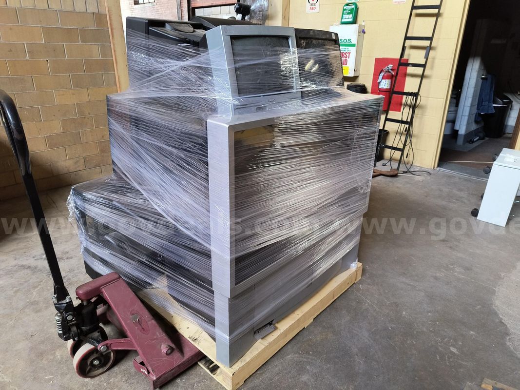 Pallet Lot of 9 CRT Televisions & Monitors - LOT 891