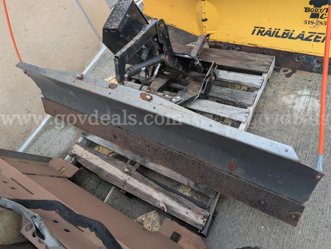 Set of various frontend attachments