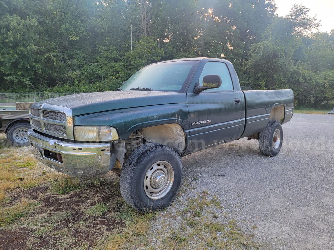2001 Dodge Ram 2500 REGULAR CAB PICKUP 2-DR, 5.9L V8 OHV 16V.