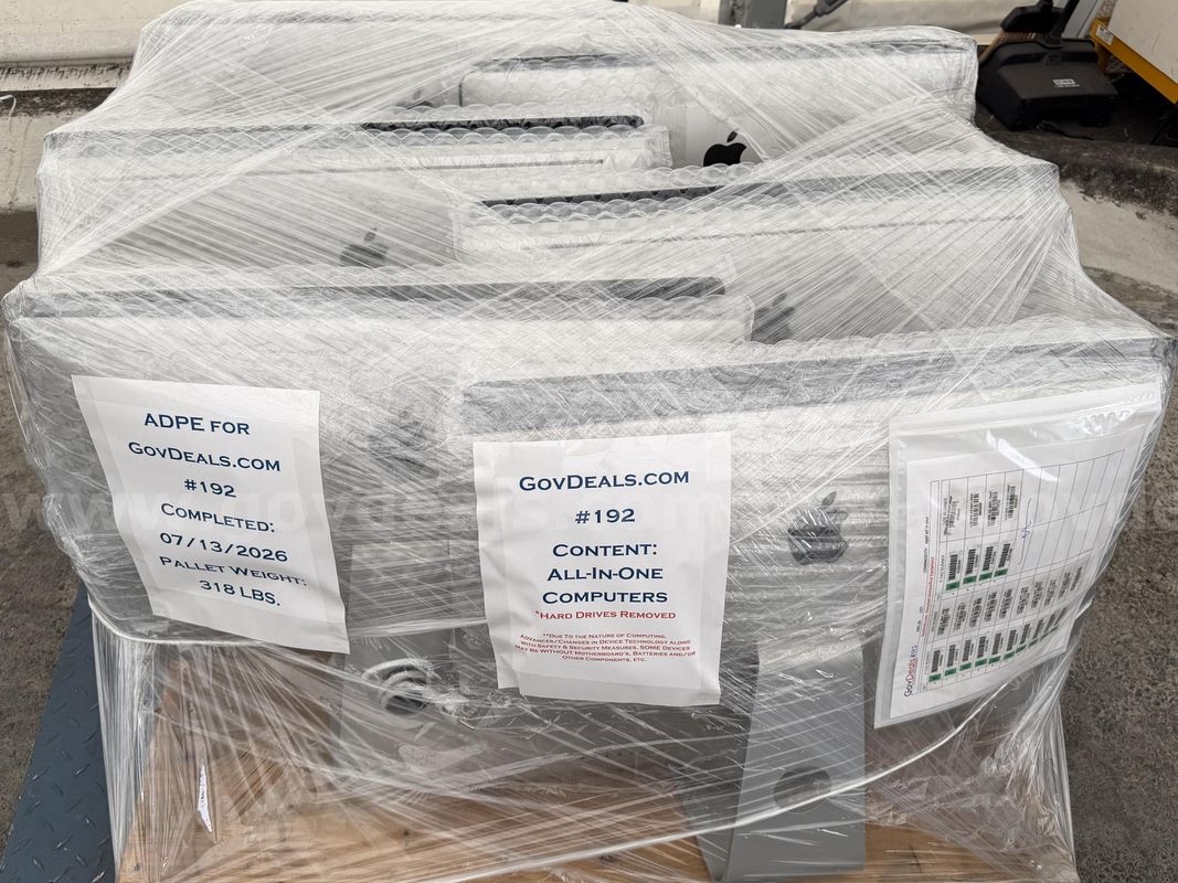 3 Pallets of iMacs, MacBook's and Computer Monitors
