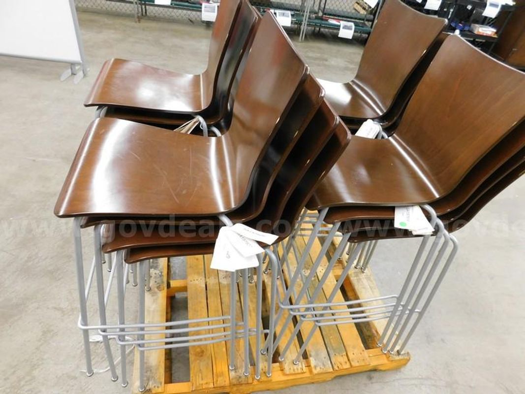16 Chair/Stools - B2