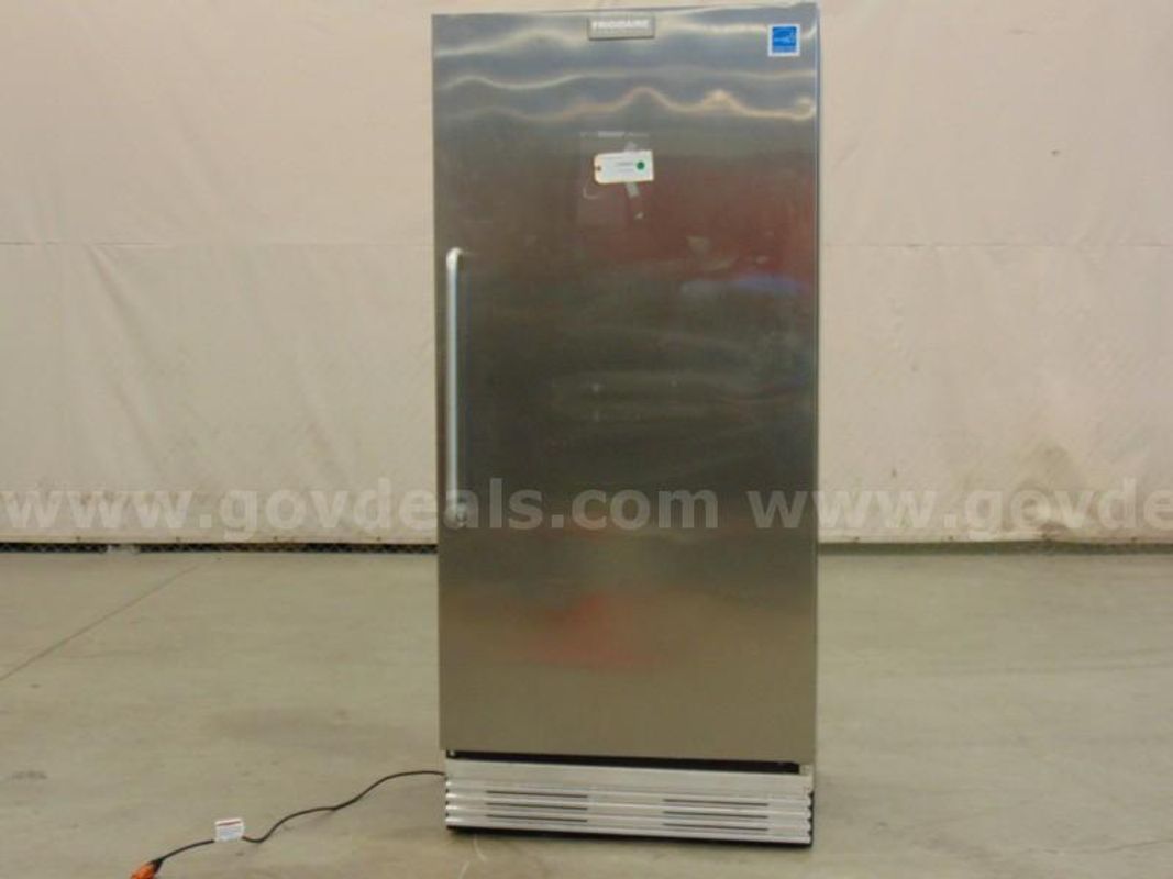 Frigidaire Refrigerator - C2