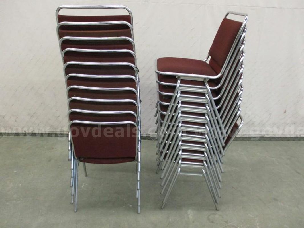 20 Chairs - C2
