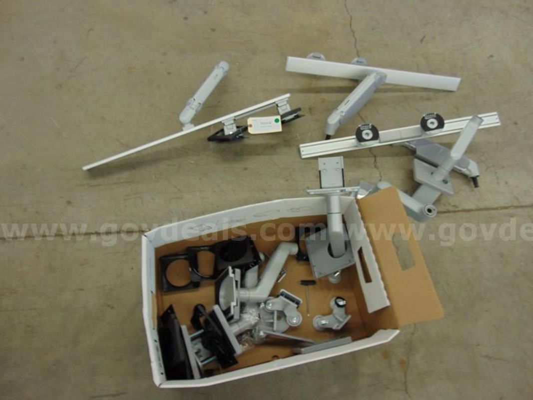 3 Monitor Holders - C5