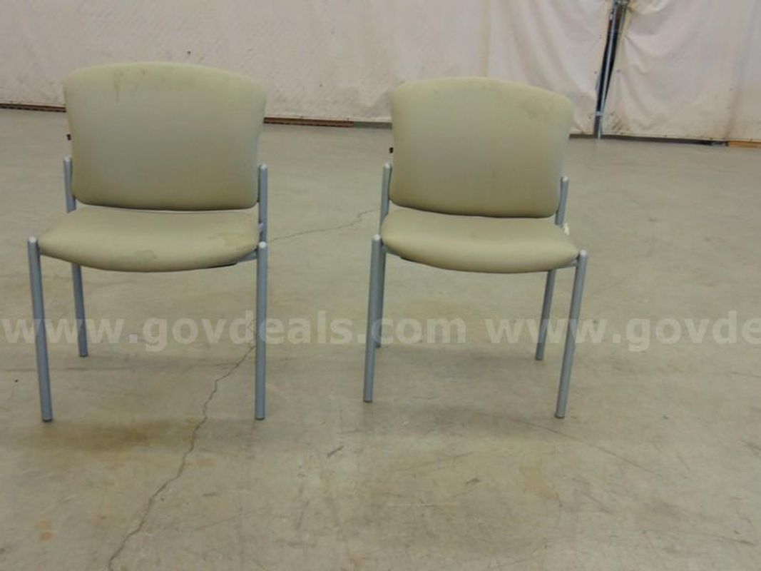 2 Chairs - C5