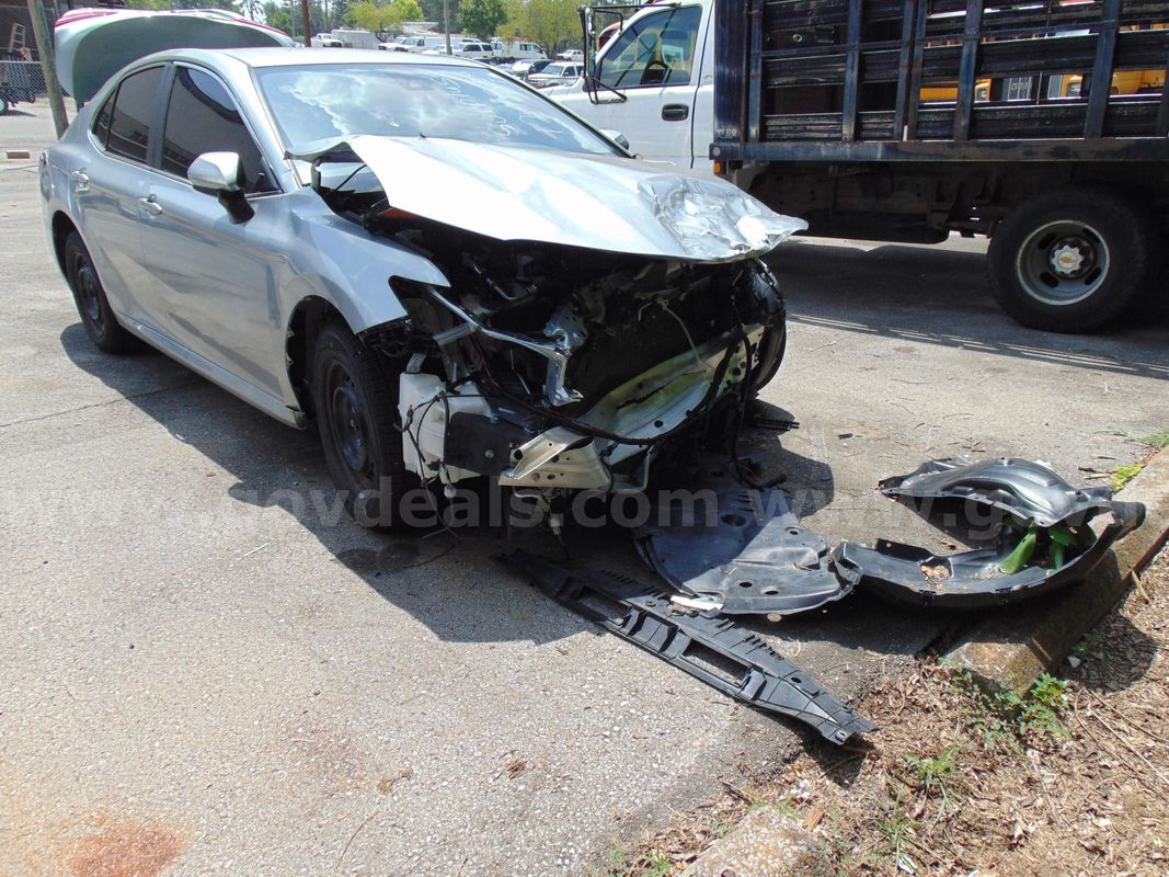 2023 Toyota Camry Hybrid Sedan - Surplus Lot