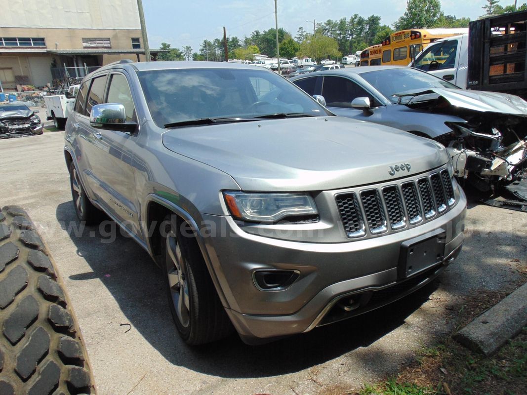 2014 Jeep Grand Cherokee 4 WD SUV - Surplus Lot