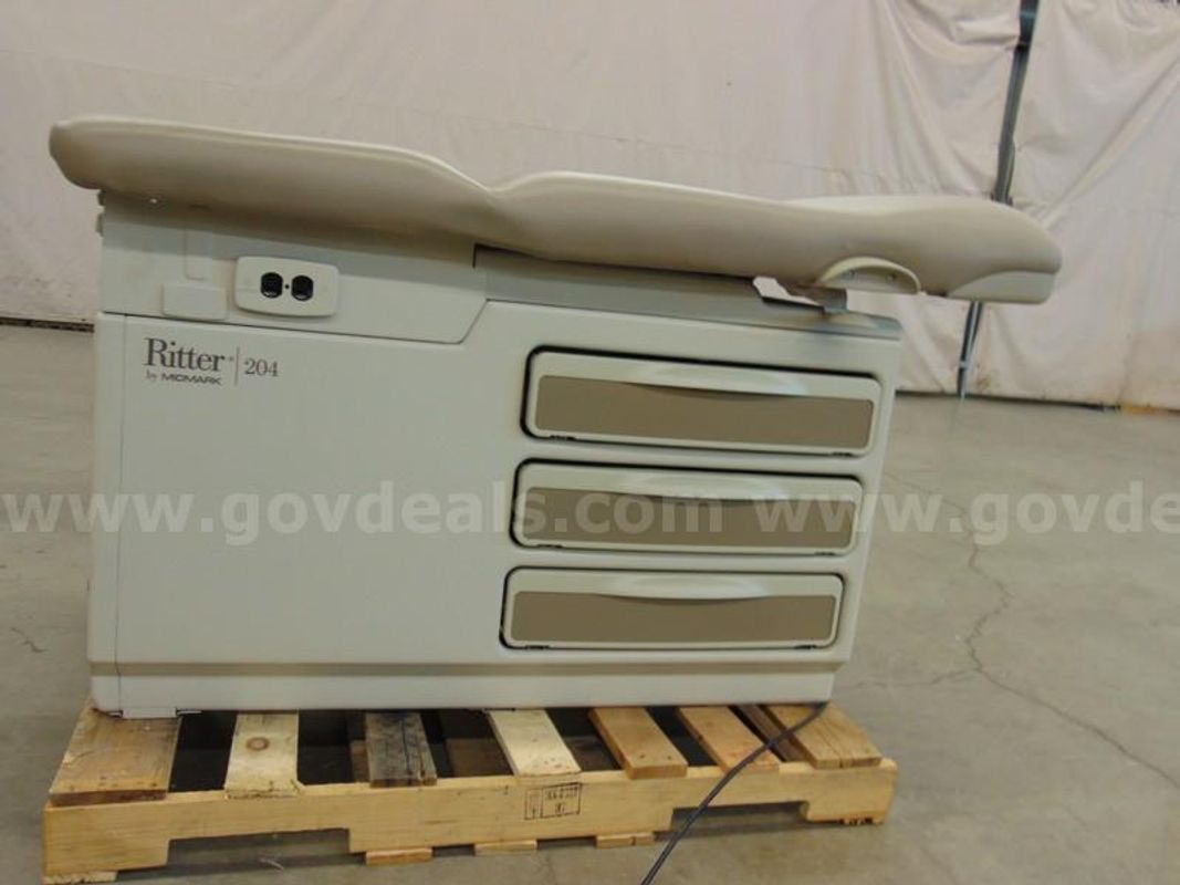 Exam Table - B8