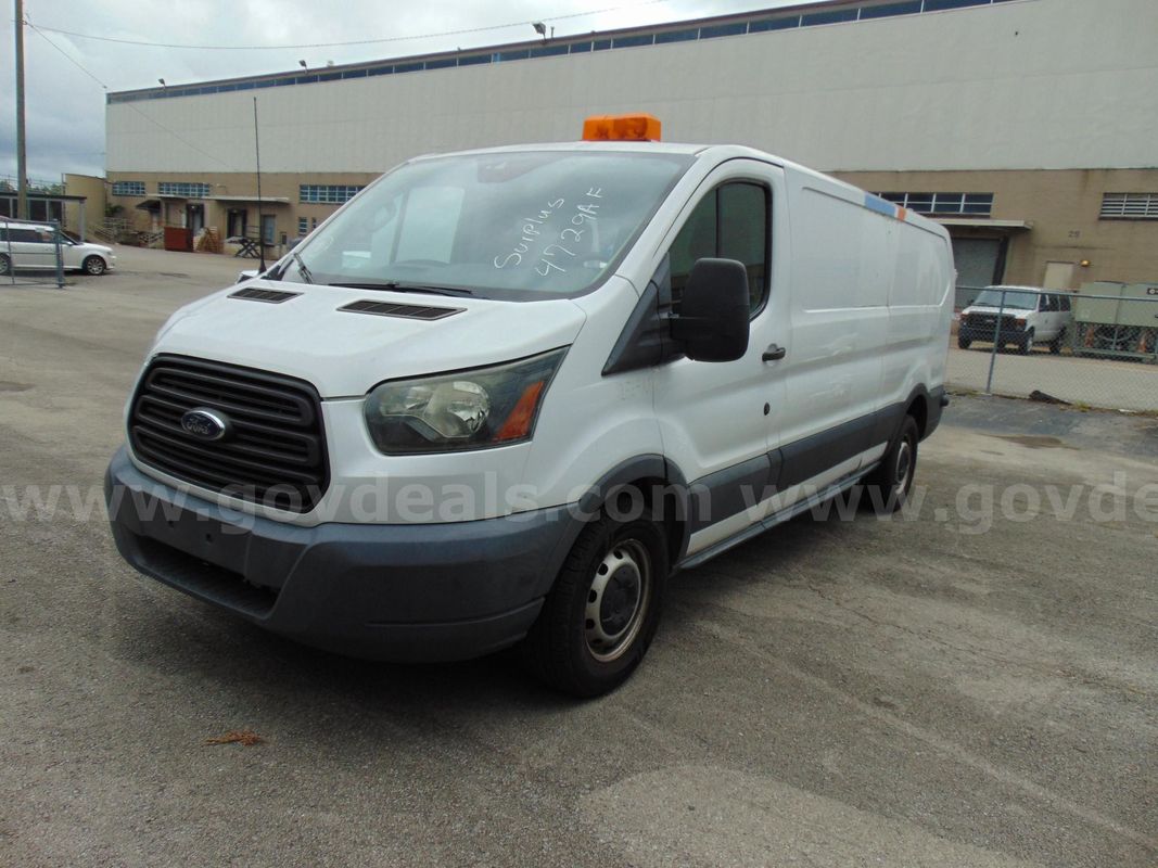 2016 Ford Transit Connect Van - Surplus Lot