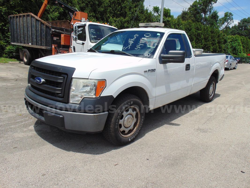 2014 Ford F-150 2 WD Pickup - Surplus Lot