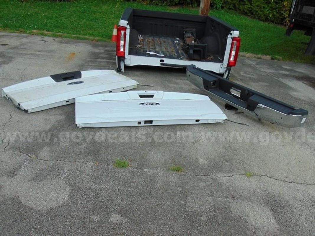 Truck Bed & 2 Tailgates - Surplus Lot