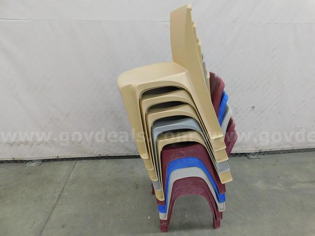 10 Stacking Chairs - C2