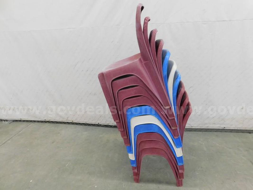 10 Stacking Chairs - C2