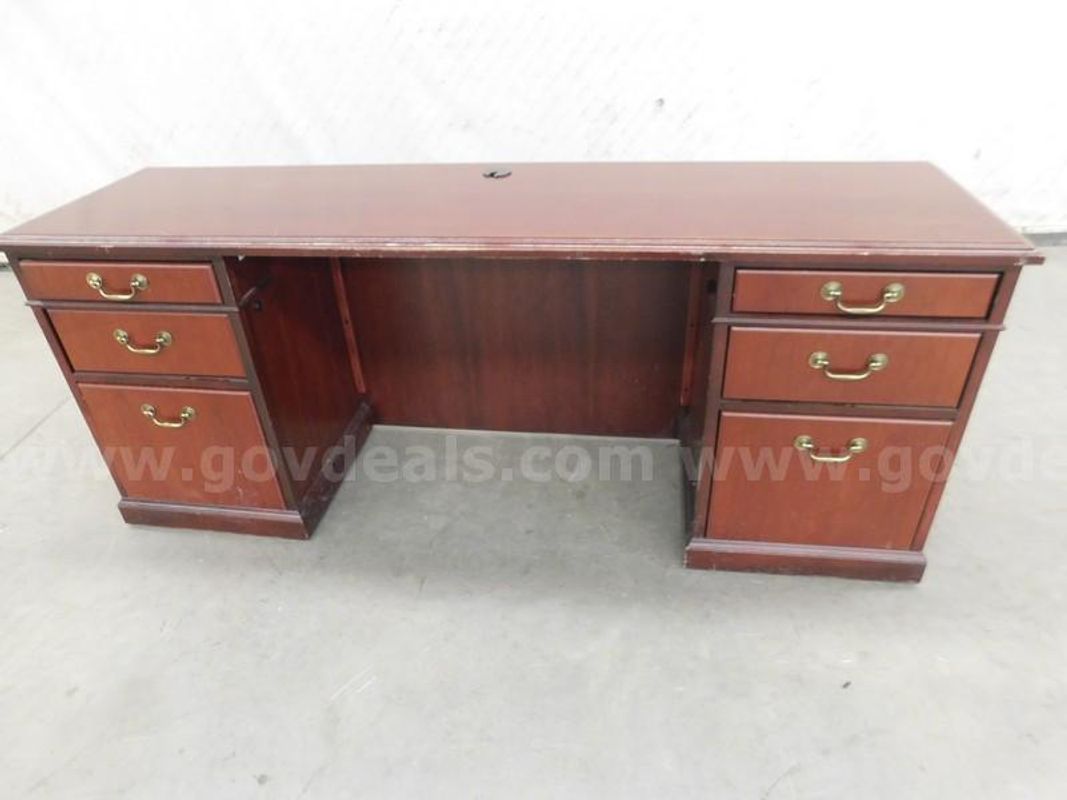 Desk - C2