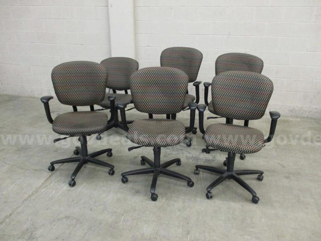 6 Office Chairs - B3