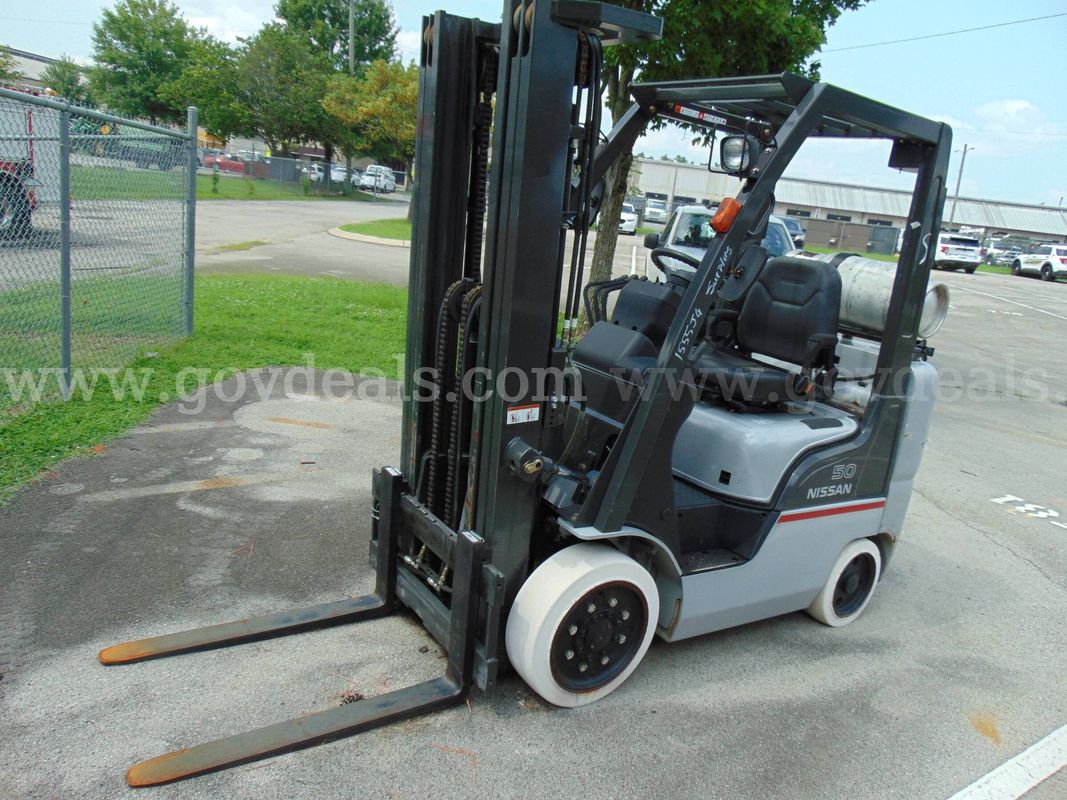 2008 Nissan MCP1F2A25LV Forklift - Light Lot