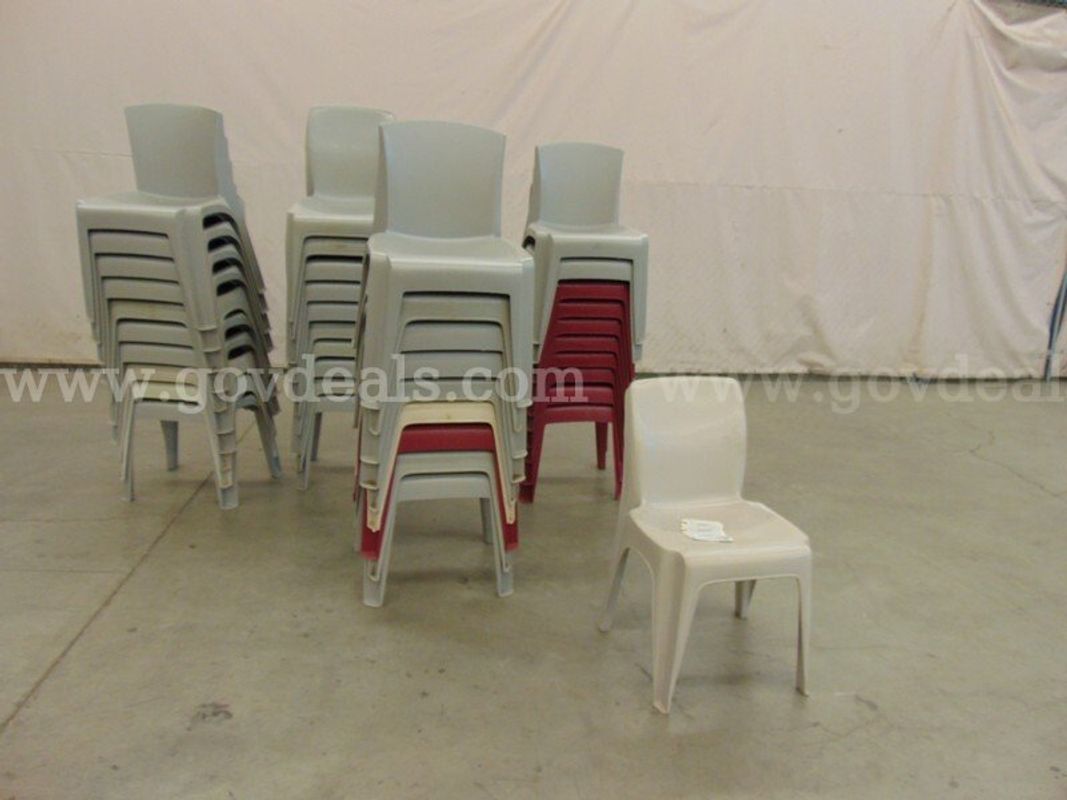 40 Stacking Chairs - C5