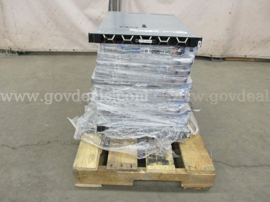 1 Lot of Servers - B8