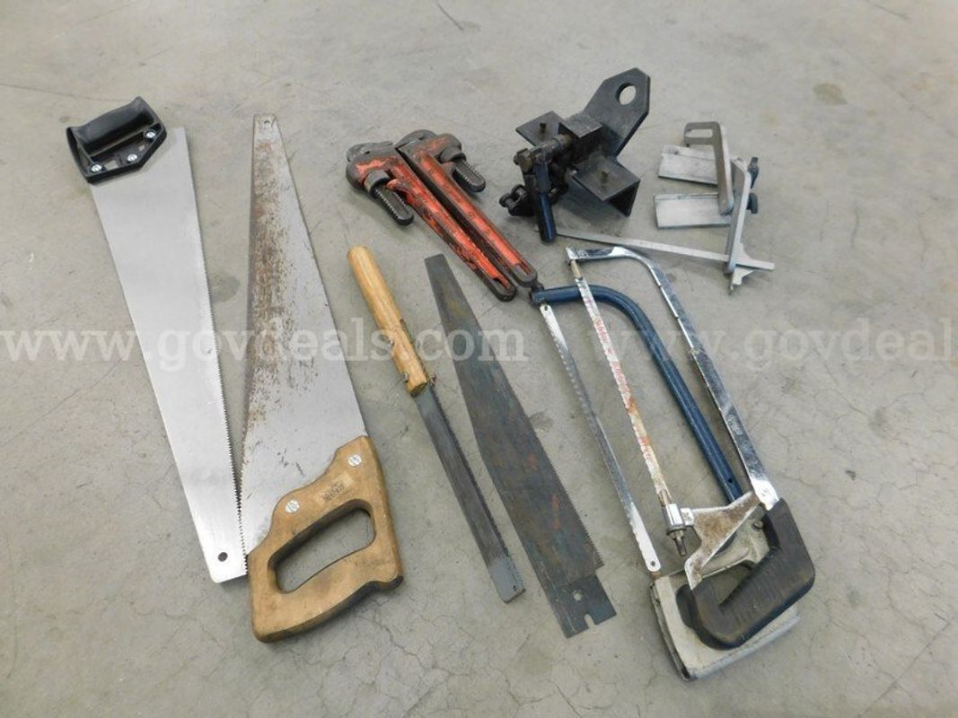 1 Lot of Hand Tools - A2