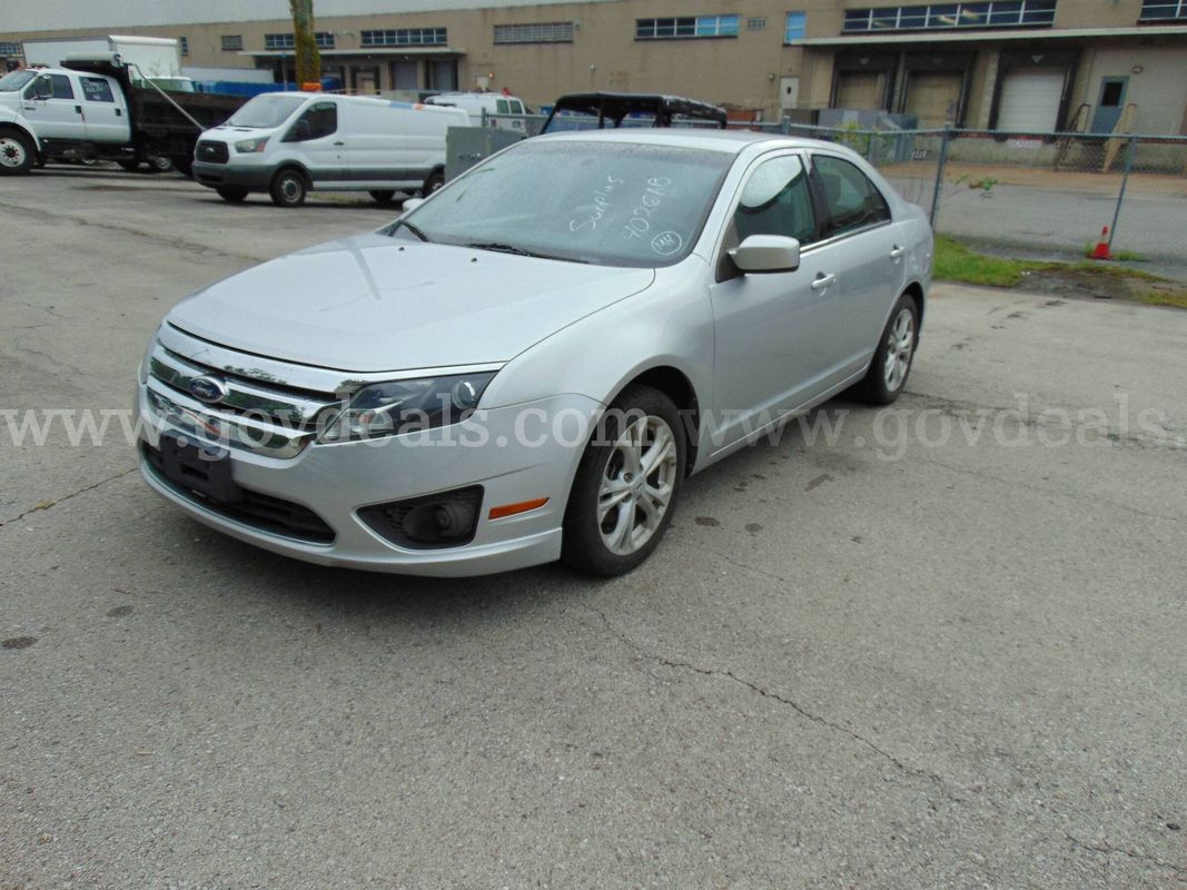 2012 Ford Fusion SE 4 Dr Sedan - Surplus Lot