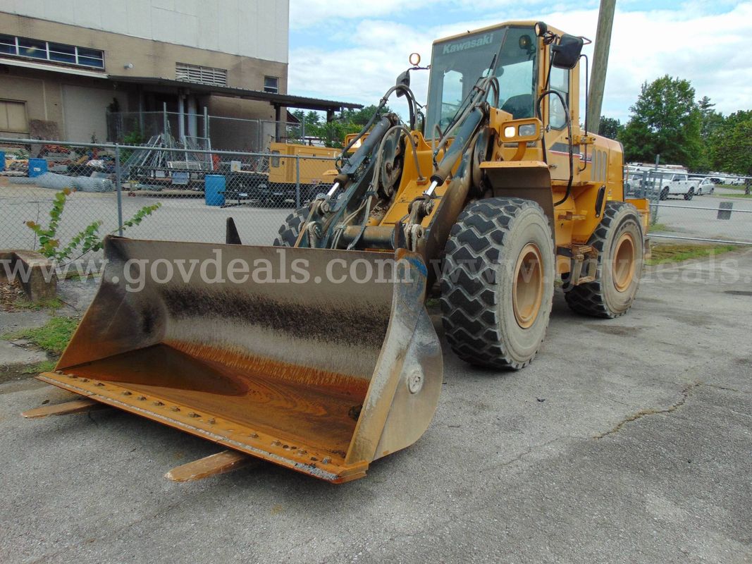 2014 Kawasaki 65TMV - 2 Loader Rubber Tire - Surplus Lot