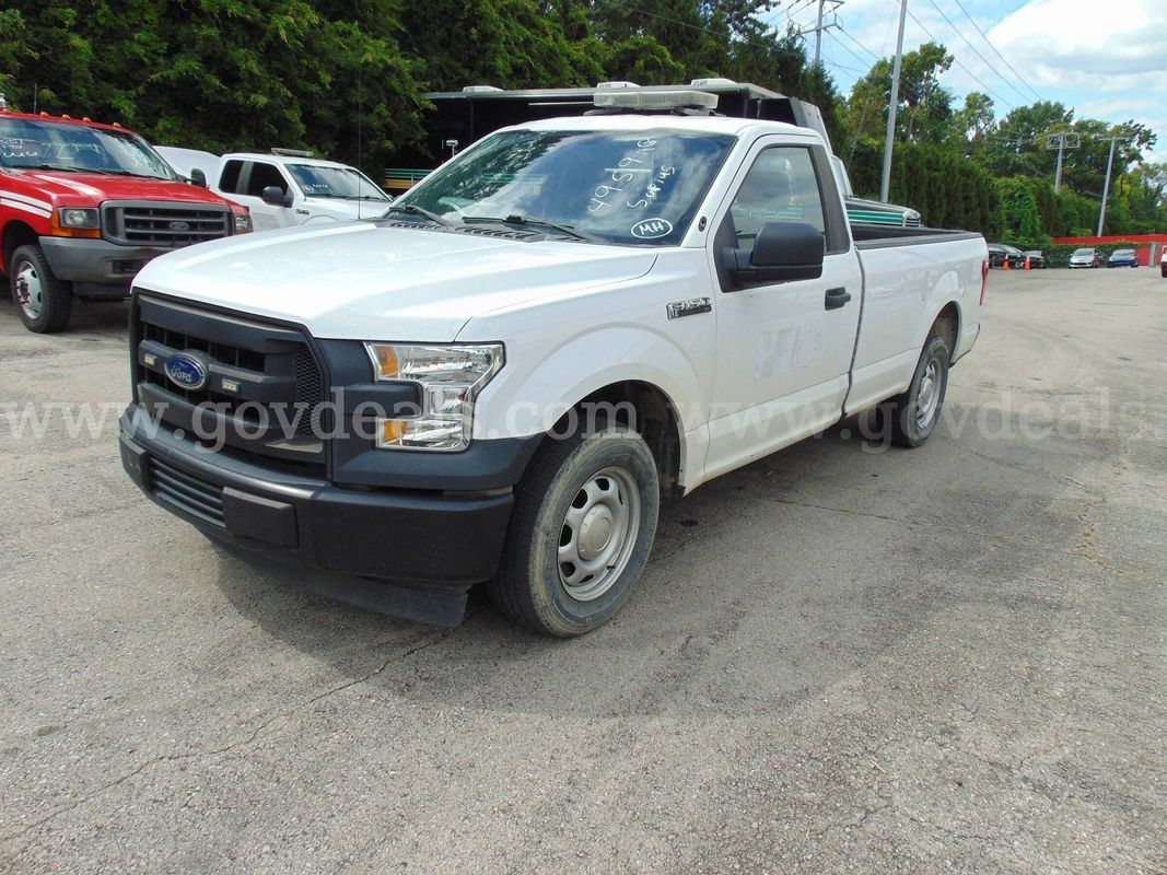 2017 Ford F-150 2 WD Truck - Surplus Lot