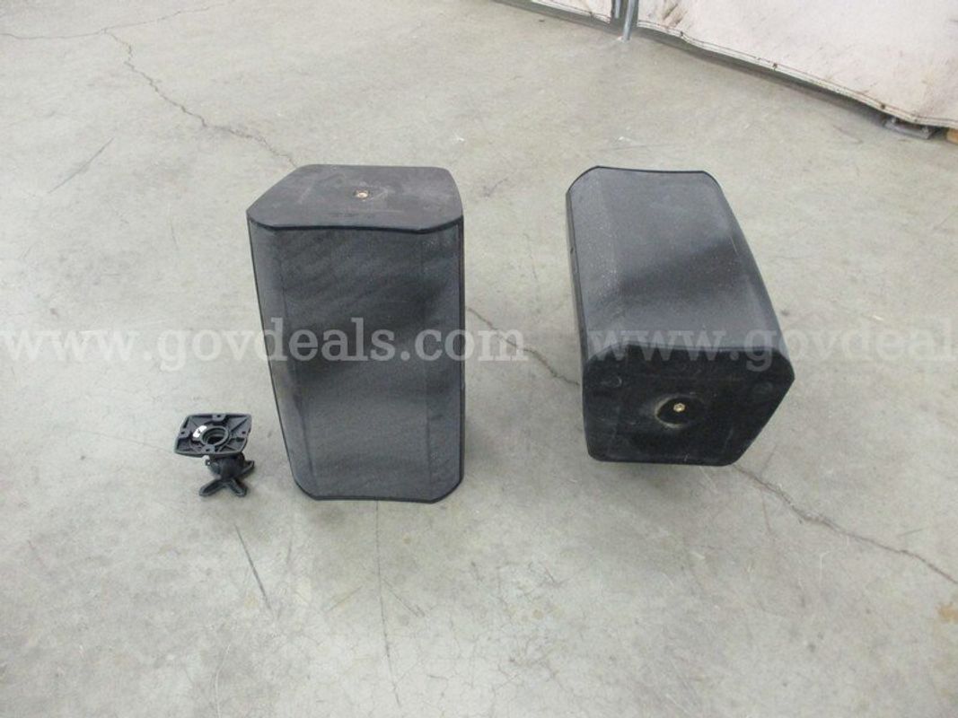 2 Speakers - C1