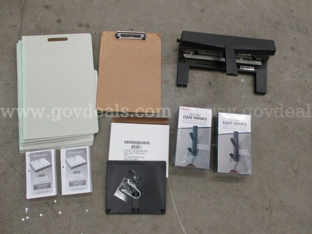 Lot of PC Parts & PC Accessories - B1