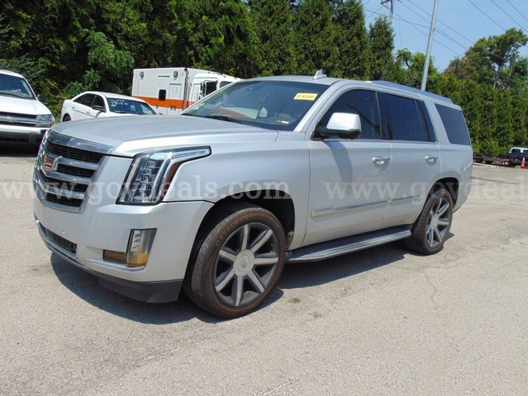 2016 Cadillac Escalade 4 Dr SUV - Surplus Lot