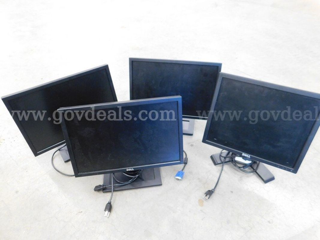 4 Dell Monitors - B1