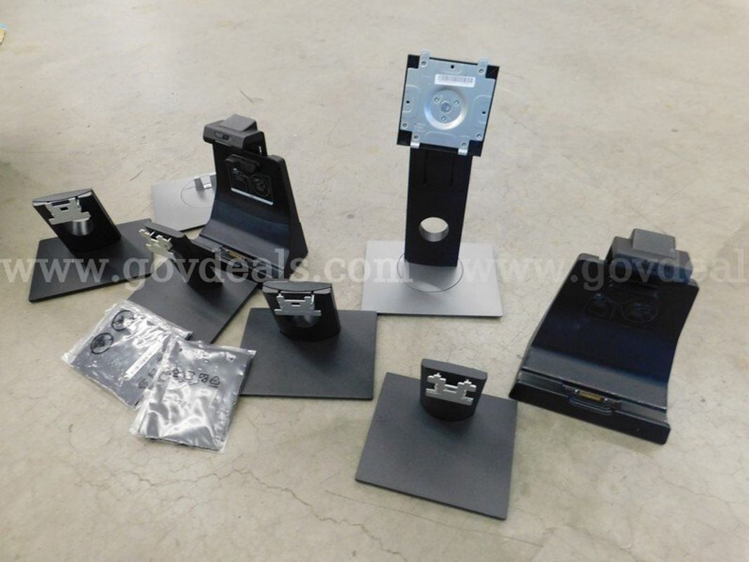 Lot of Monitor Stands - C1