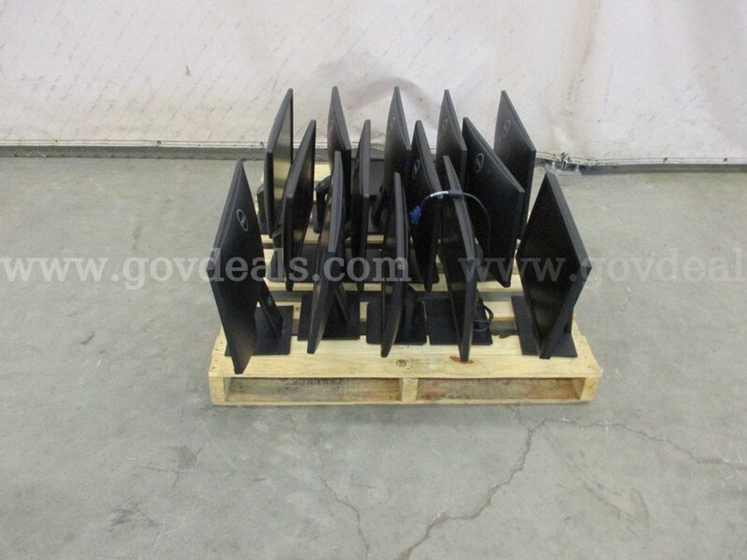 15 Dell Monitors - B2