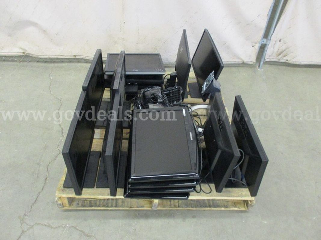 15 Desktop Monitors - B7