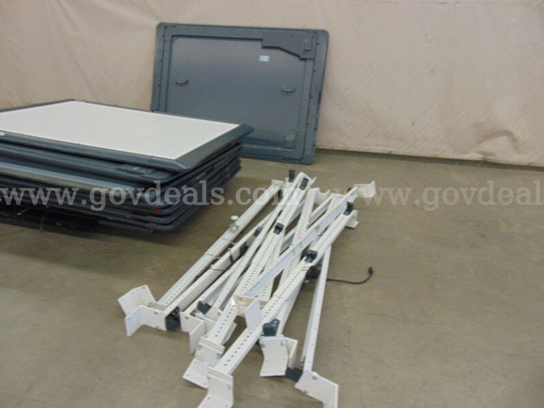 Lot of Smart Boards - B7