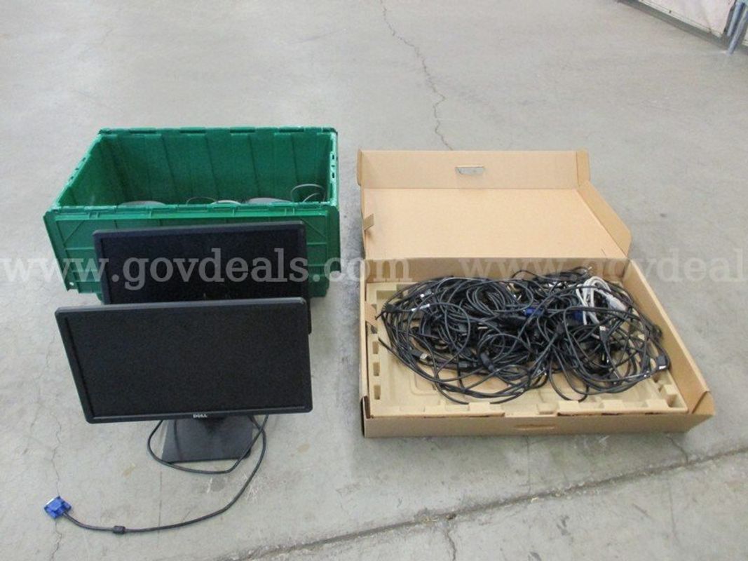 2 Dell Monitors, Office Supplies & PC Accessories - B1
