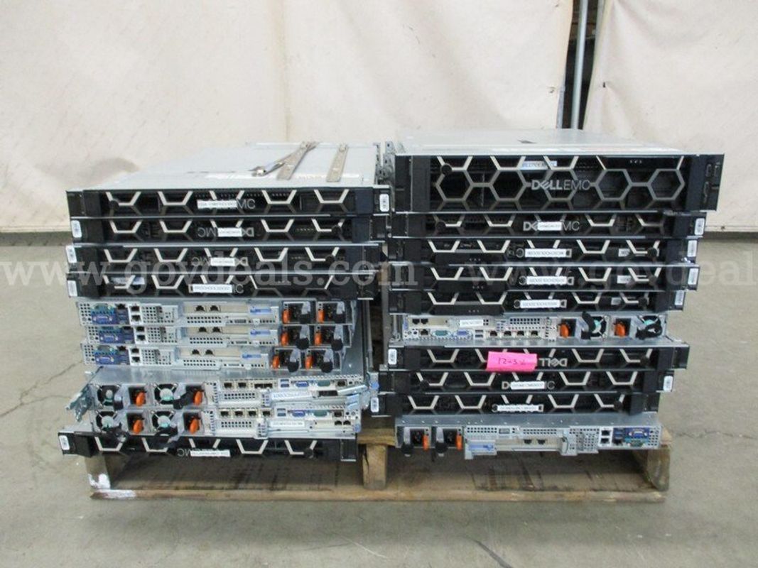 Lot of Networking Equipment - B8