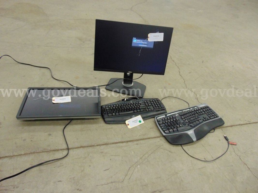 2 Dell Monitors w/ Keyboards - B1