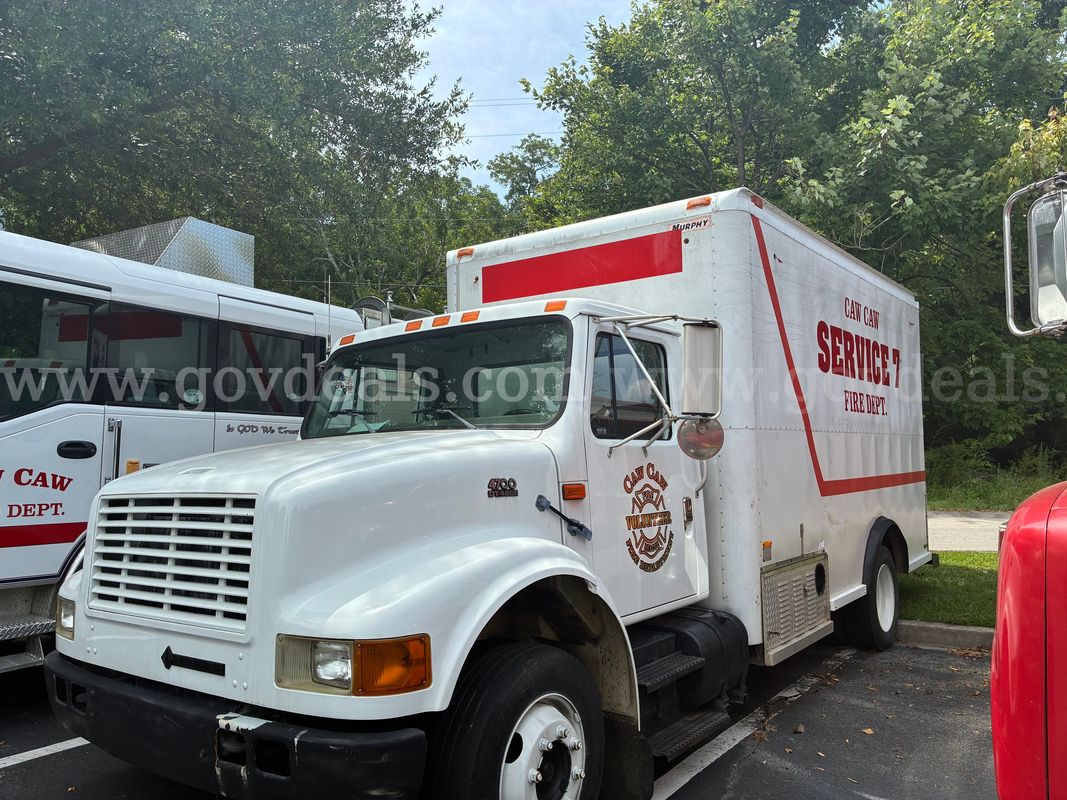 Model 1999 International 4700