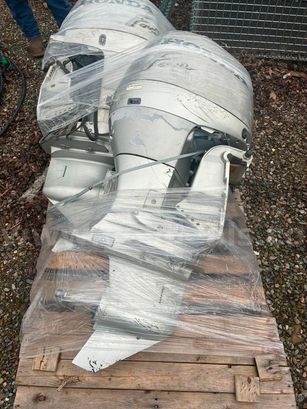 Lot of 2 Honda Outboard 90HP Motors