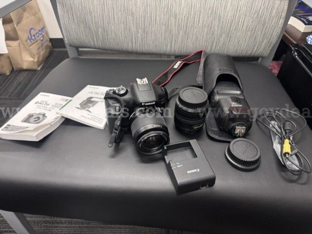 Canon EOS Rebel T6 Camera