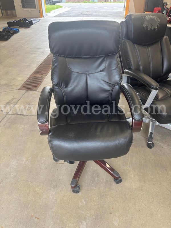 Office Chairs (sold as lot together)