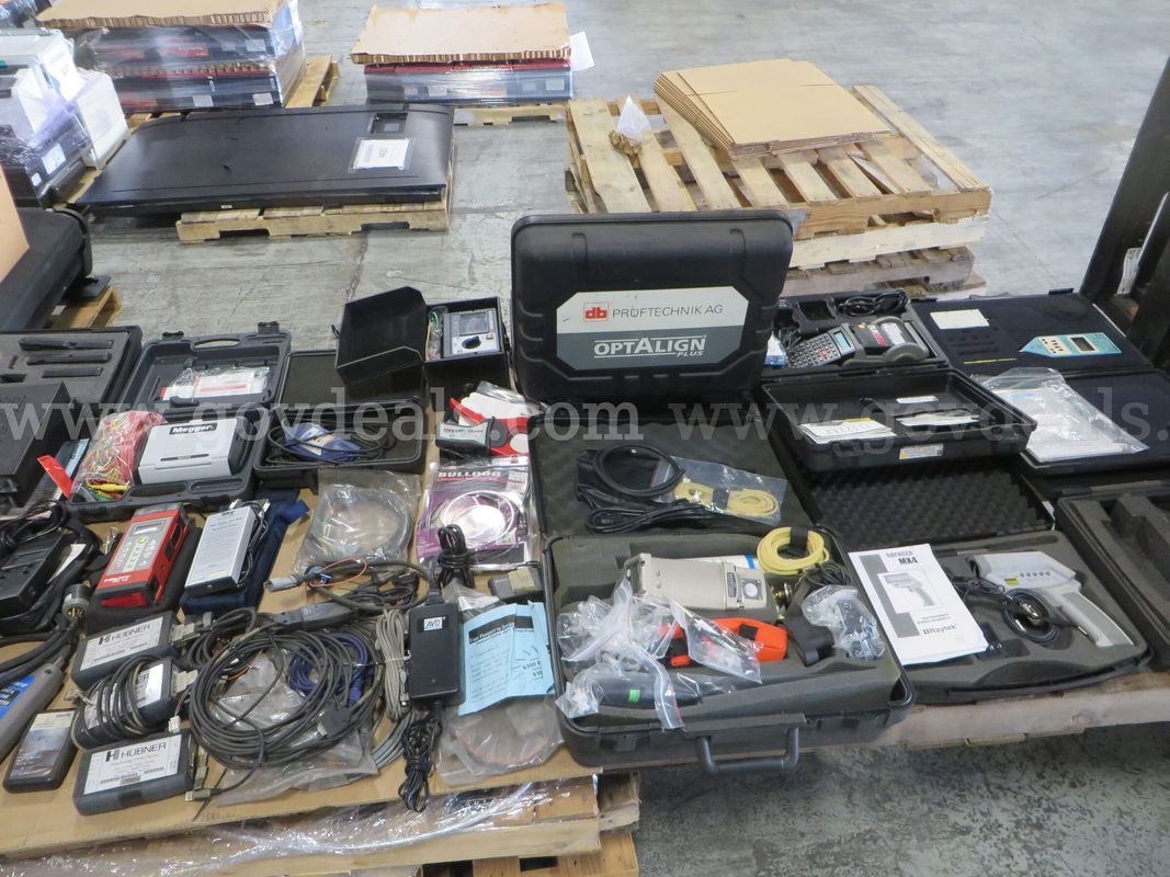 1 pallet Sound level meters, Ohmmeter, Laser, and much more