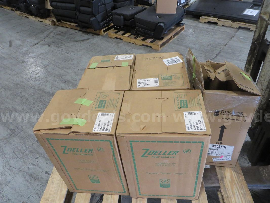 5 New/Old stock water pumps (4) Zoeller, (1) Goulds